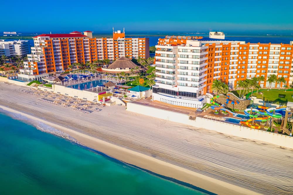 Crown Paradise Club Cancun