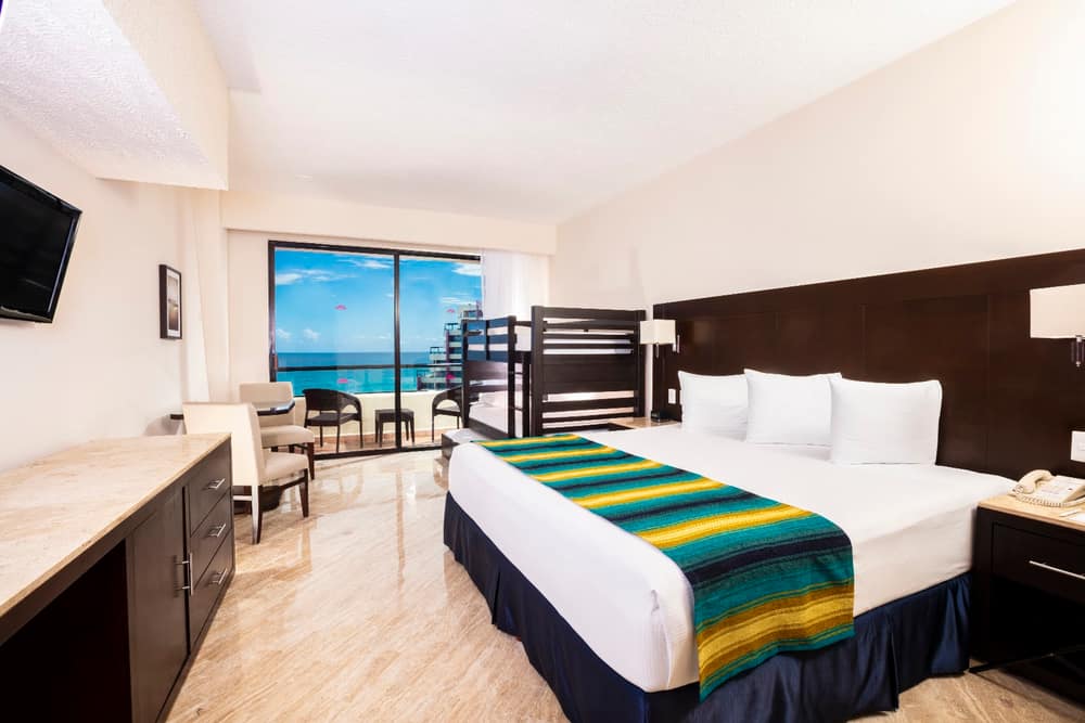 Crown Paradise Club Cancun (3)