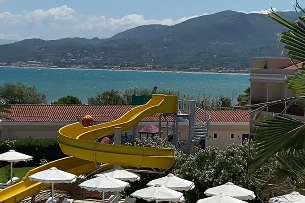 Roda Beach Resort & Spa (2)