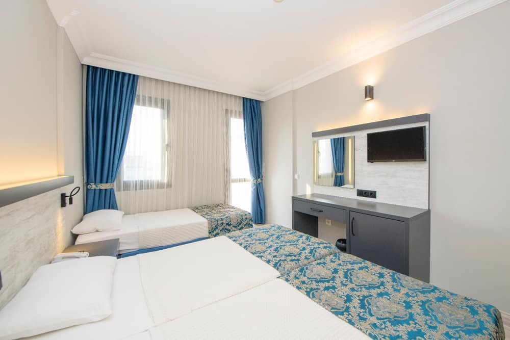 Golden Moon Hotel (3)