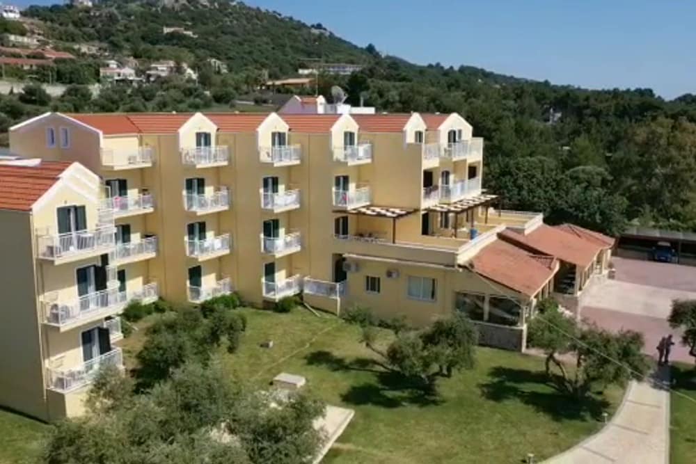 Lassi Hotel (2)