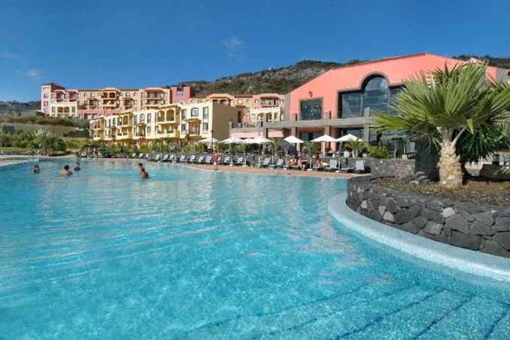 Hotel Las Olas