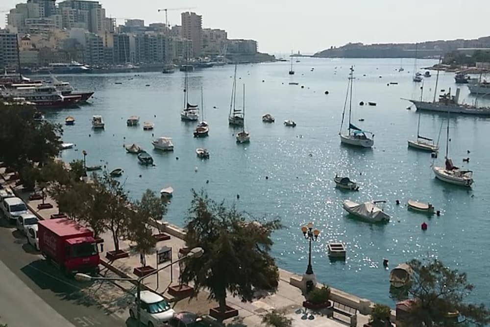 The Waterfront Hotel (2)