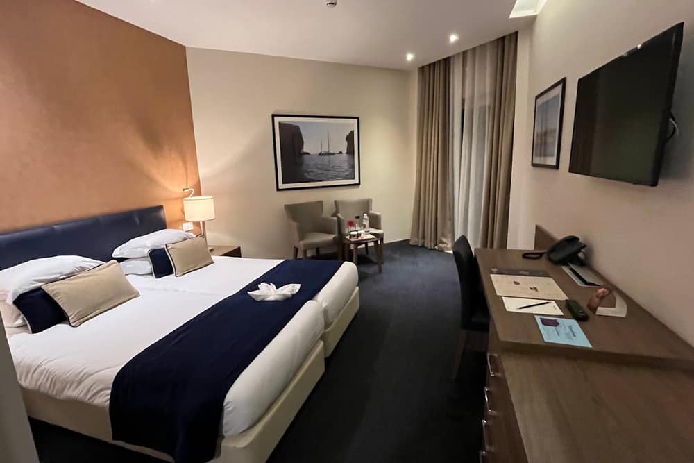 The Waterfront Hotel (3)