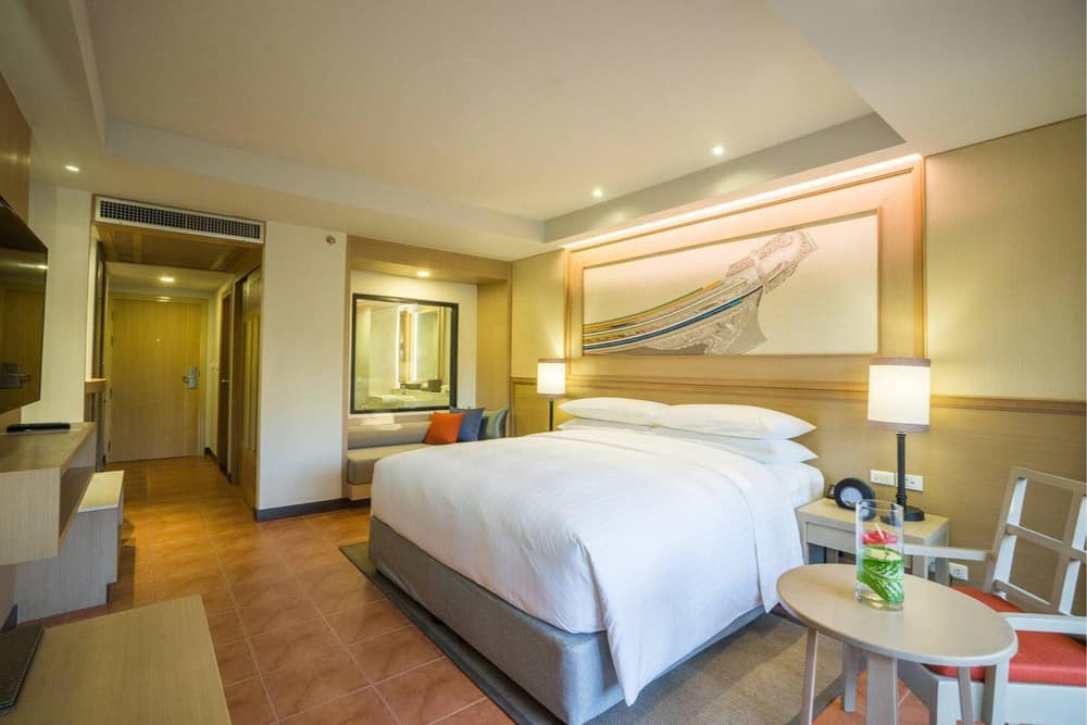 Phuket Marriott Resort & Spa, Merlin Beach