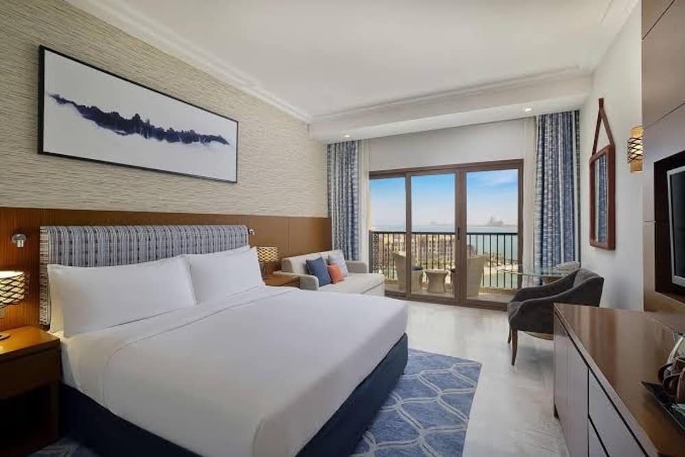 DoubleTree by Hilton Resort & Spa Marjan Island (3)