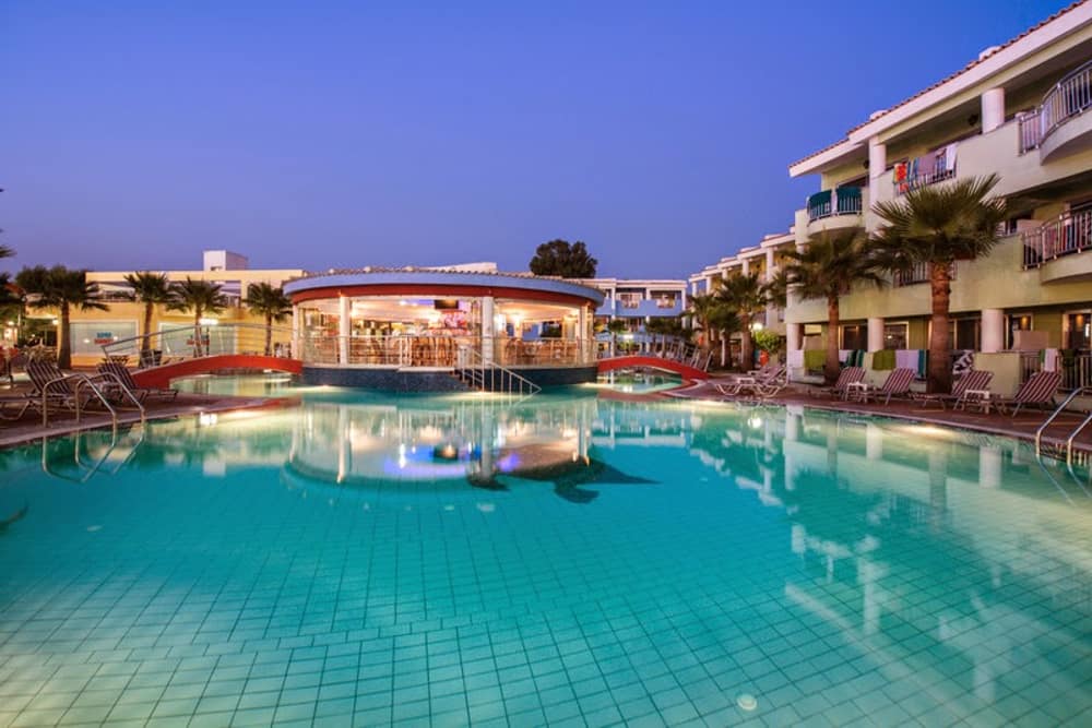Caretta Beach Hotel